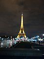 Torre Eiffel de noche - Febrero 2016.jpg