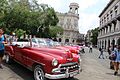Autos antiguos en el Parque central. Habana Vieja, La Habana, Cuba. Agosto de 2016 01.jpg