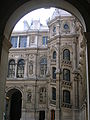 Hôtel de Ville-Paris (yard).jpg